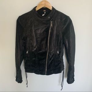 Free people small black velvet jacket Vguc